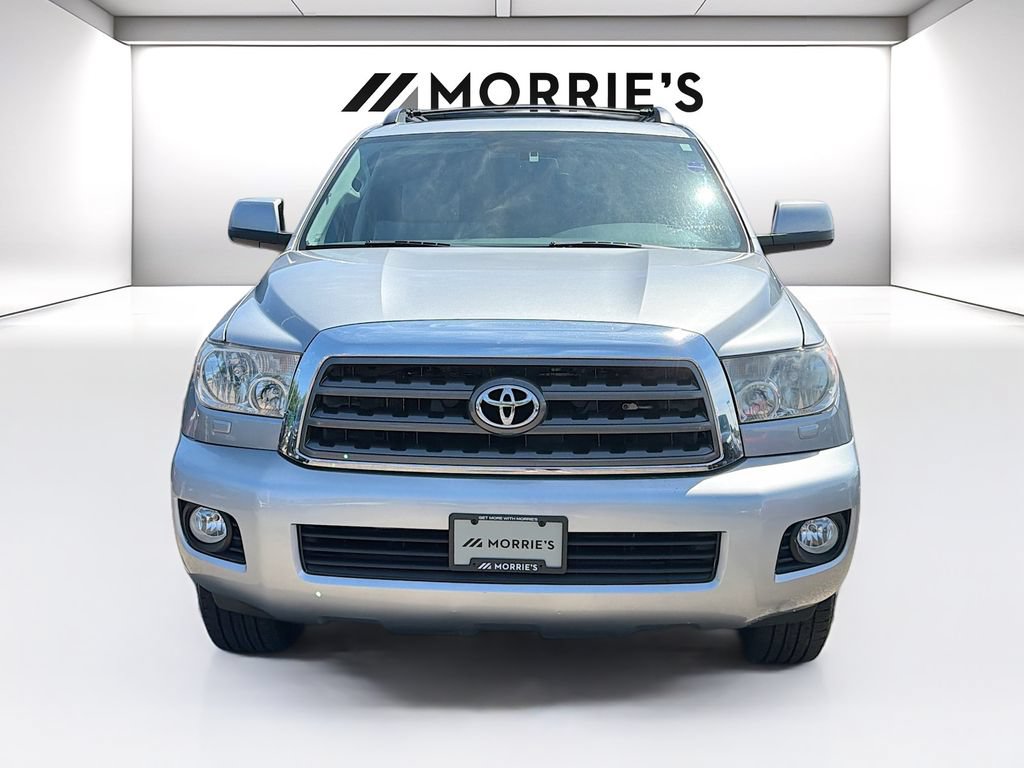Used 2016 Toyota Sequoia SR5 AWD/4WD image 2