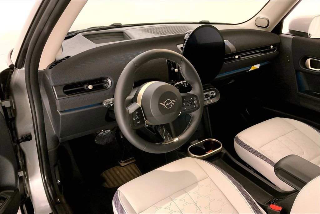 Used 2026 MINI Cooper 2-Door Hardtop FWD image 21