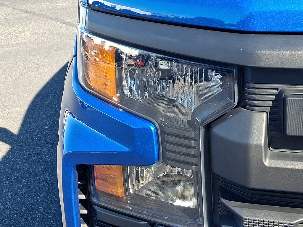 Certified 2022 Chevrolet Silverado 1500 Custom w/ Rally Edition AWD/4WD image 9