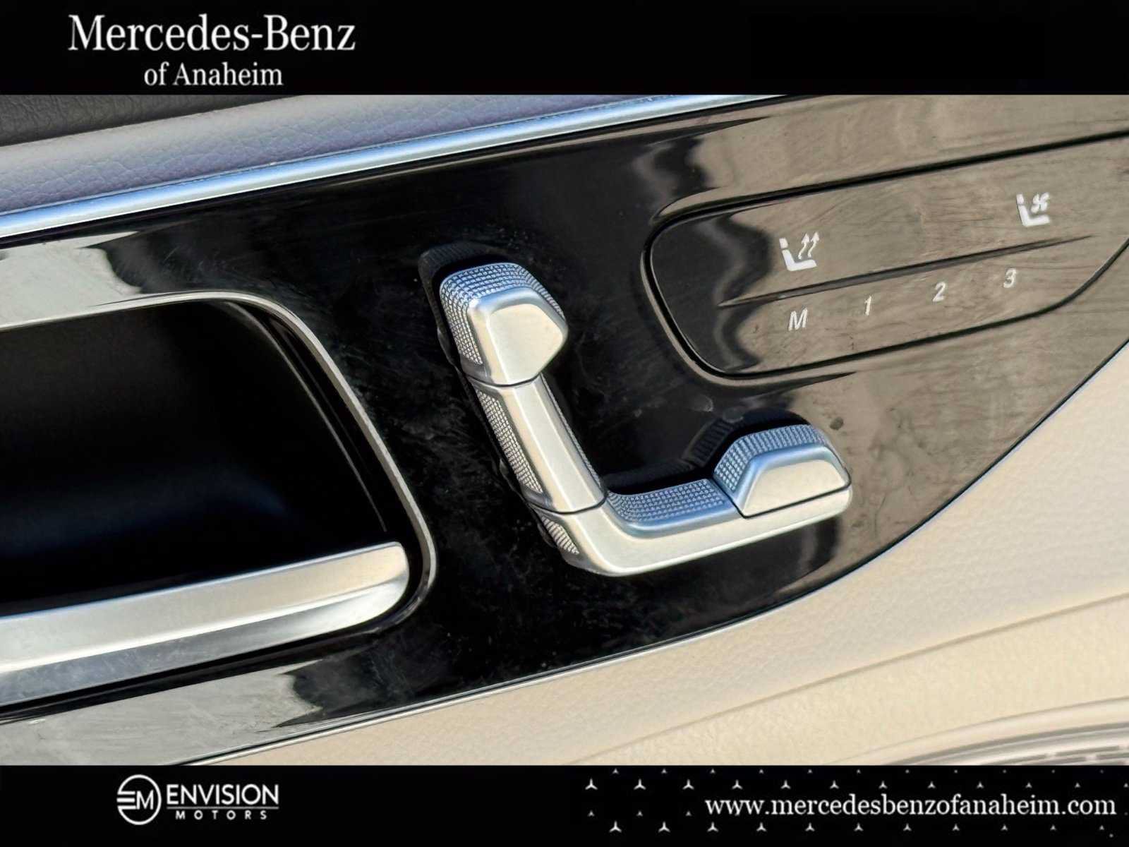 Used 2024 Mercedes-Benz C 300 Sedan image 24