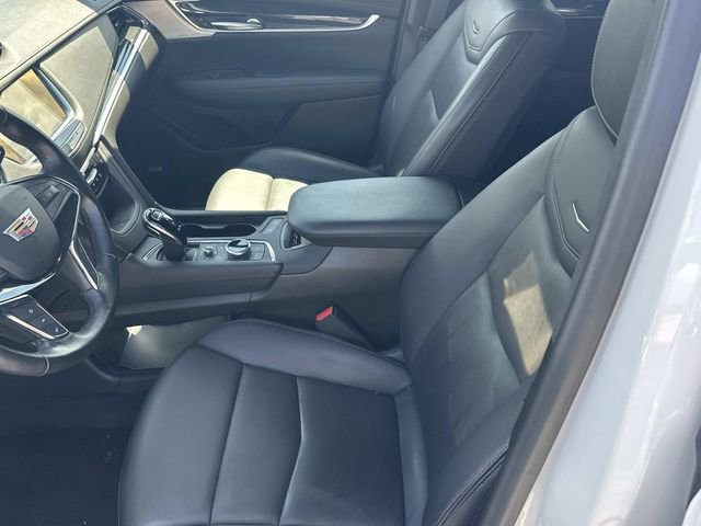Certified 2022 Cadillac XT5 Premium Luxury w/ Technology Package FWD image 19