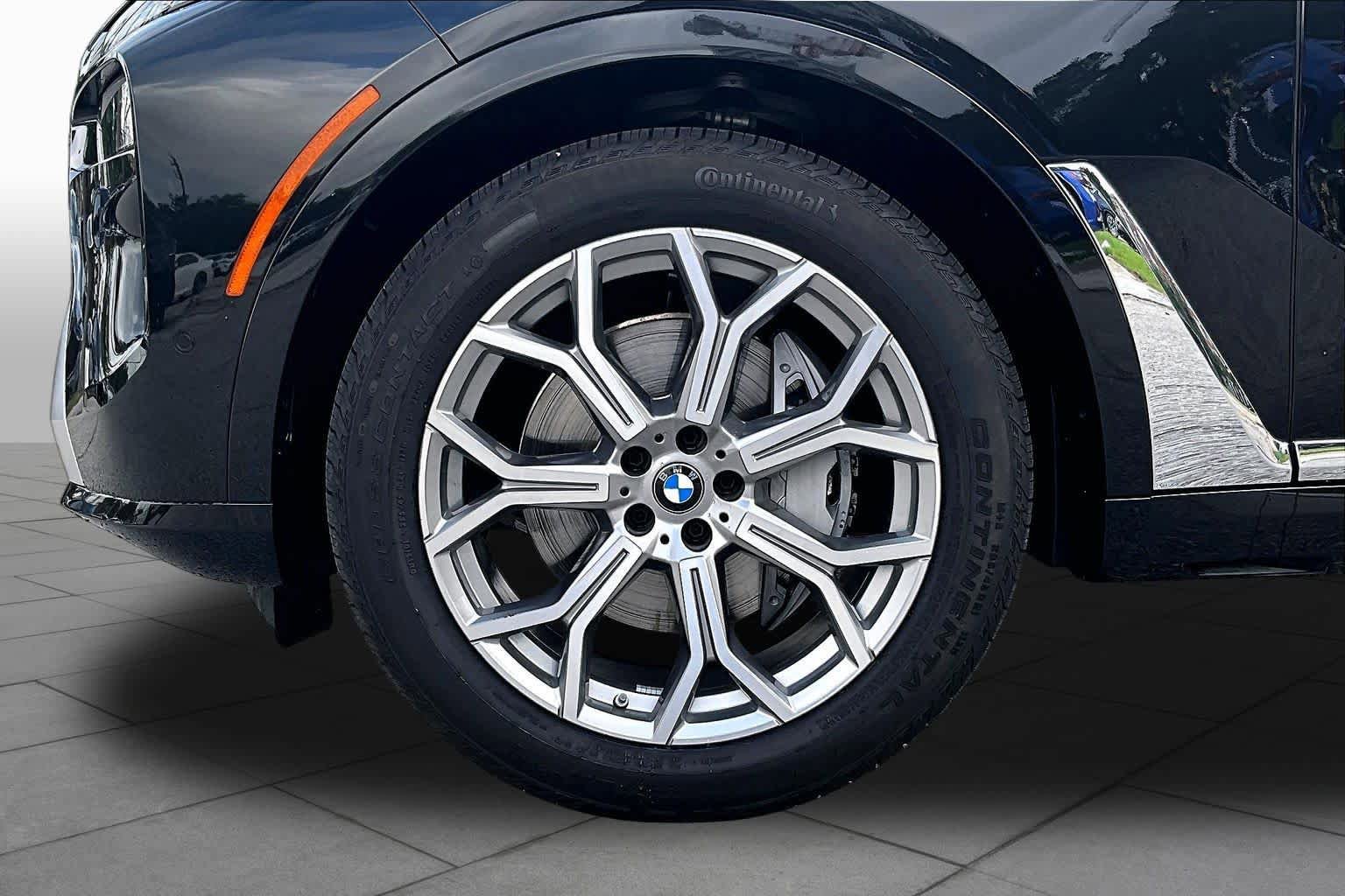Used 2026 BMW X7 xDrive40i w/ Premium Package AWD/4WD image 10
