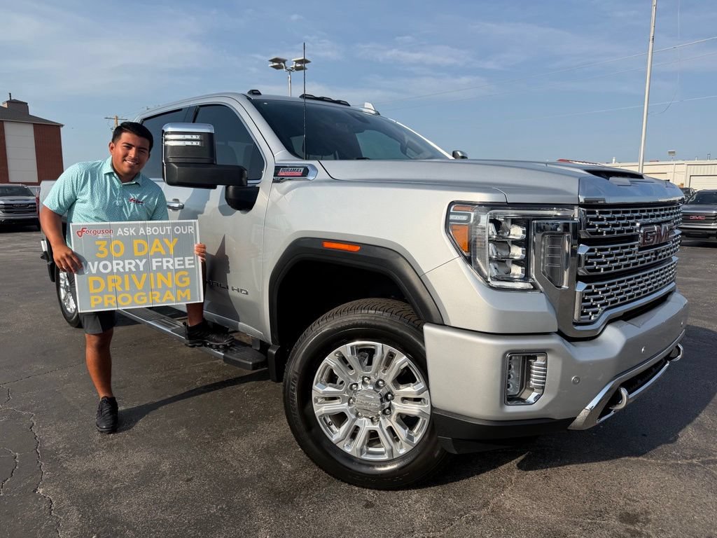 Used 2023 GMC Sierra 3500 Denali w/ Denali Ultimate Package AWD/4WD image 1