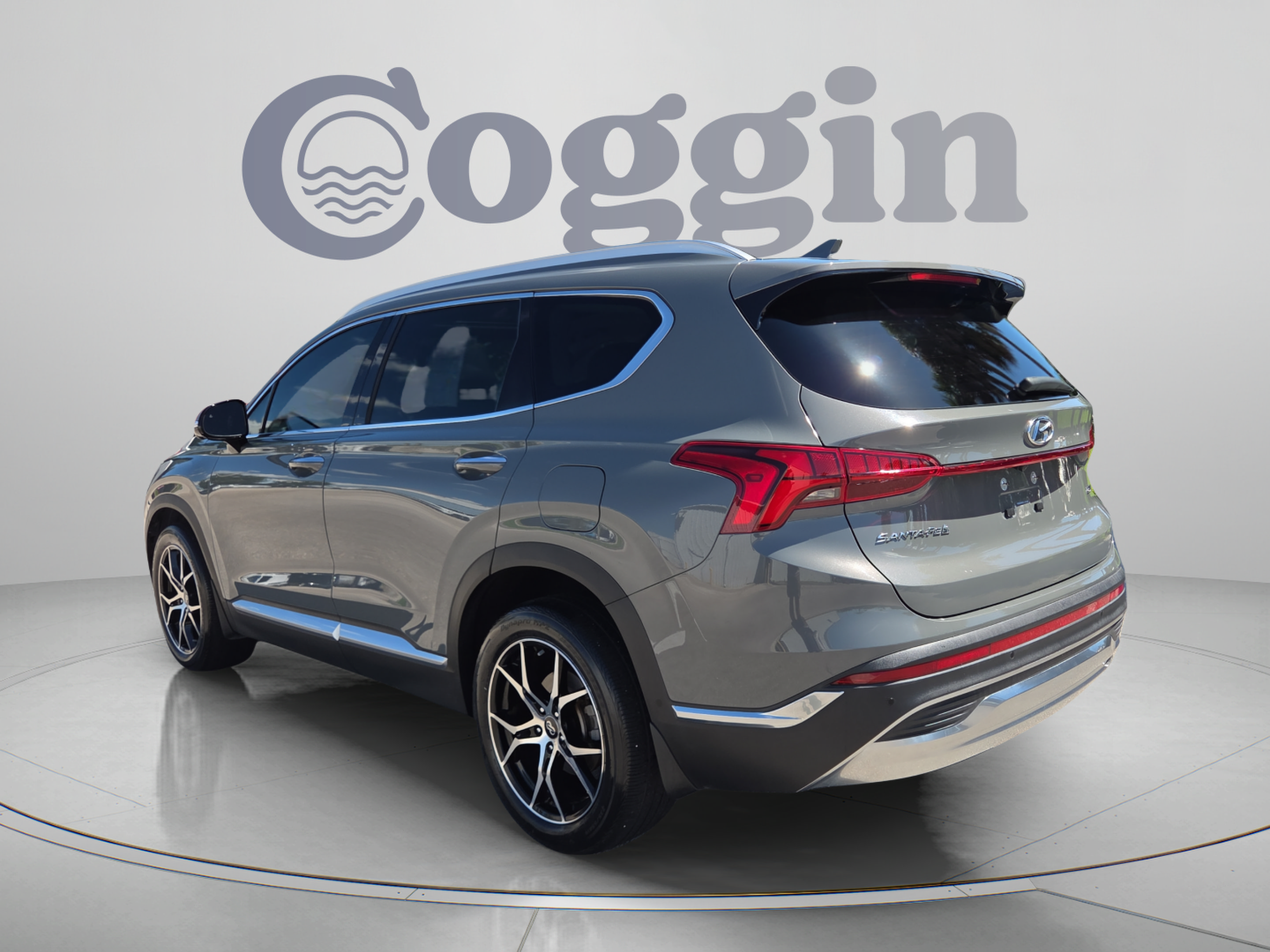 Used 2021 Hyundai Santa Fe Limited FWD image 3