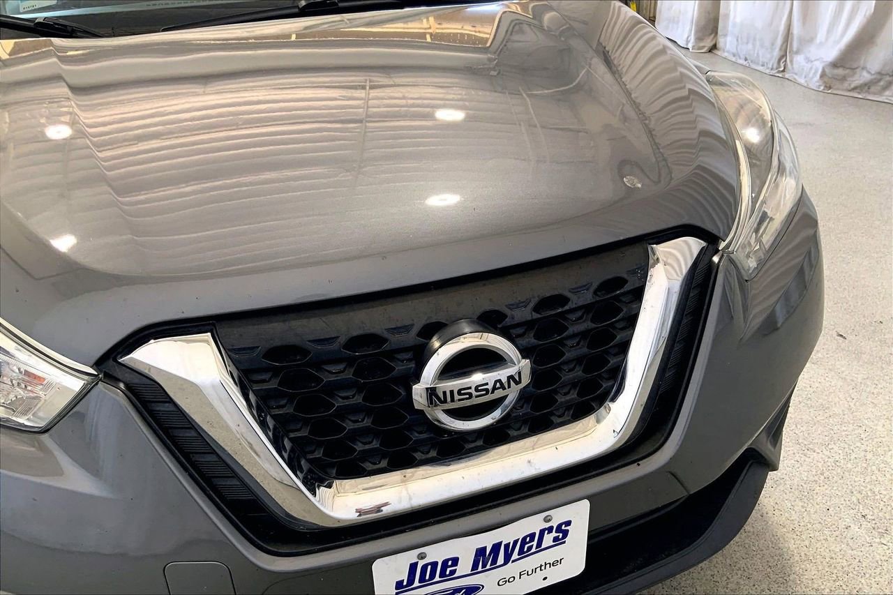 Used 2018 Nissan Kicks SV FWD image 7