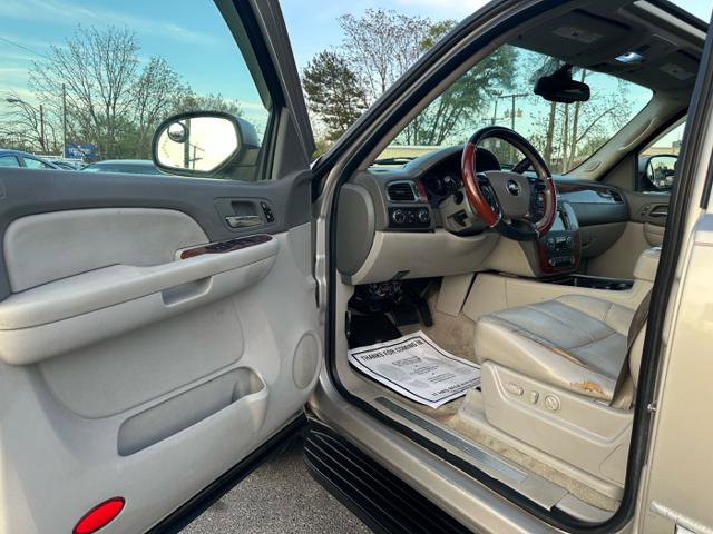 Used 2007 Chevrolet Avalanche LTZ w/ LTZ Preferred Equipment Group AWD/4WD image 11