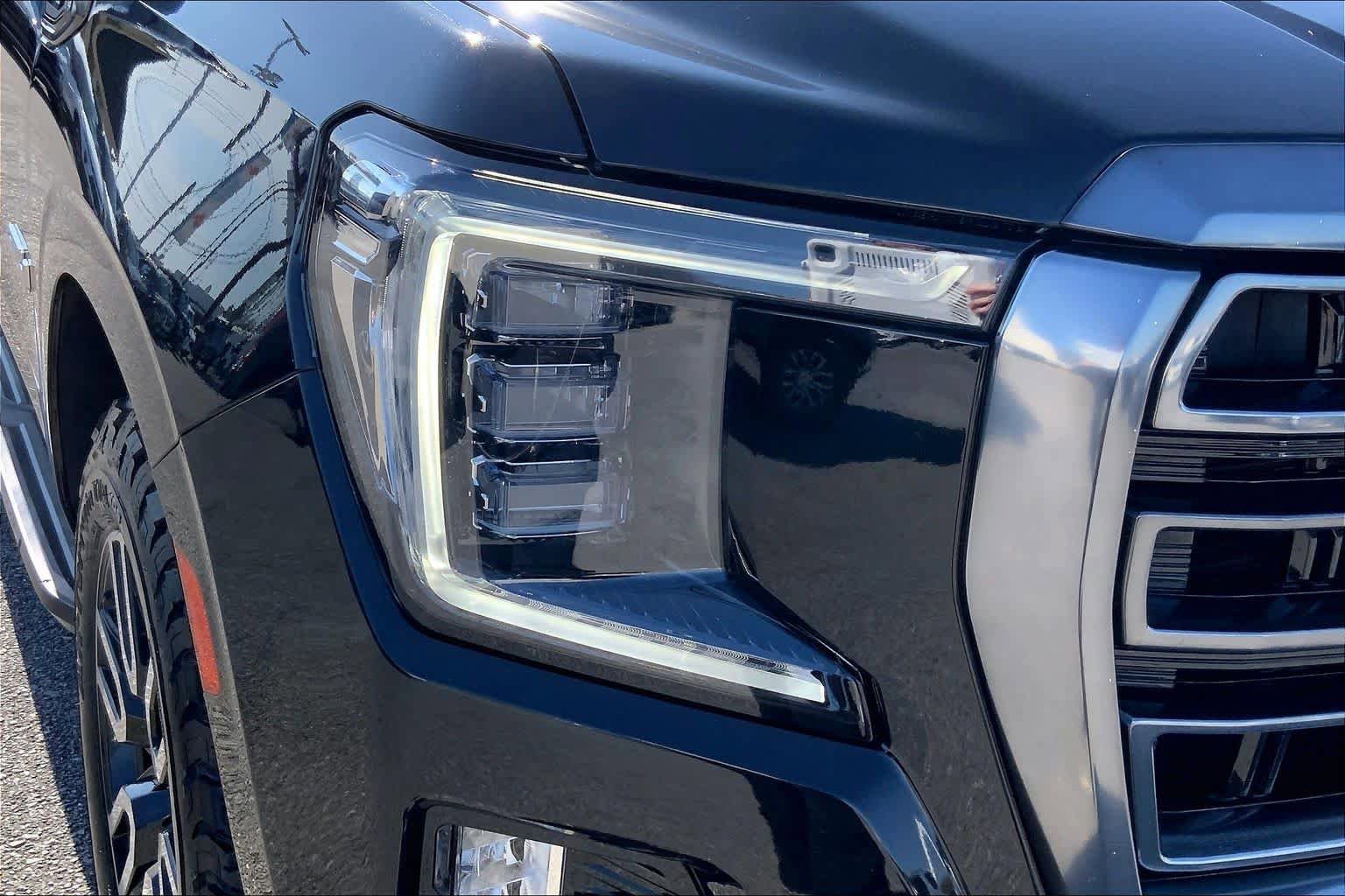Used 2023 GMC Yukon XL AT4 w/ Max Trailering Package AWD/4WD image 27