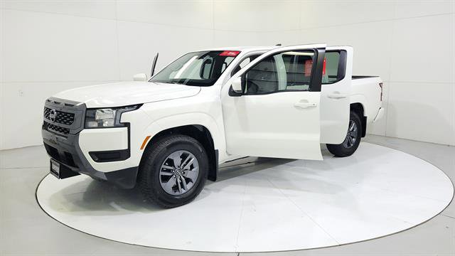 Certified 2025 Nissan Frontier SV RWD image 10