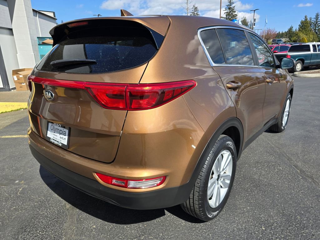 Used 2017 Kia Sportage LX image 4