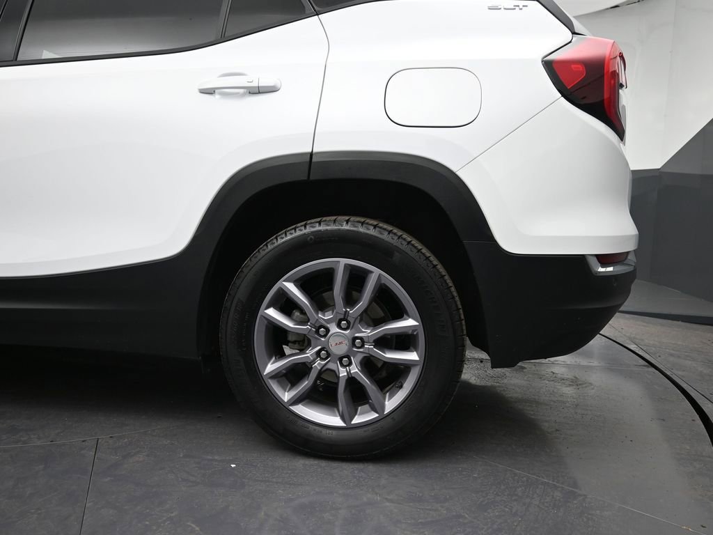Certified 2022 GMC Terrain SLT image 9