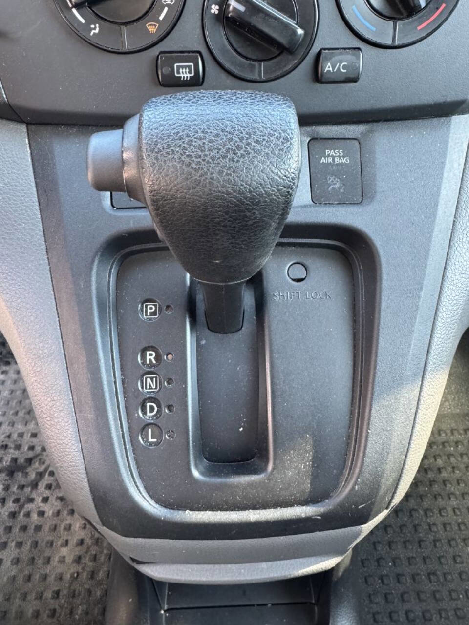 Used 2021 Nissan NV200 SV w/ Back Door Glass Package image 10