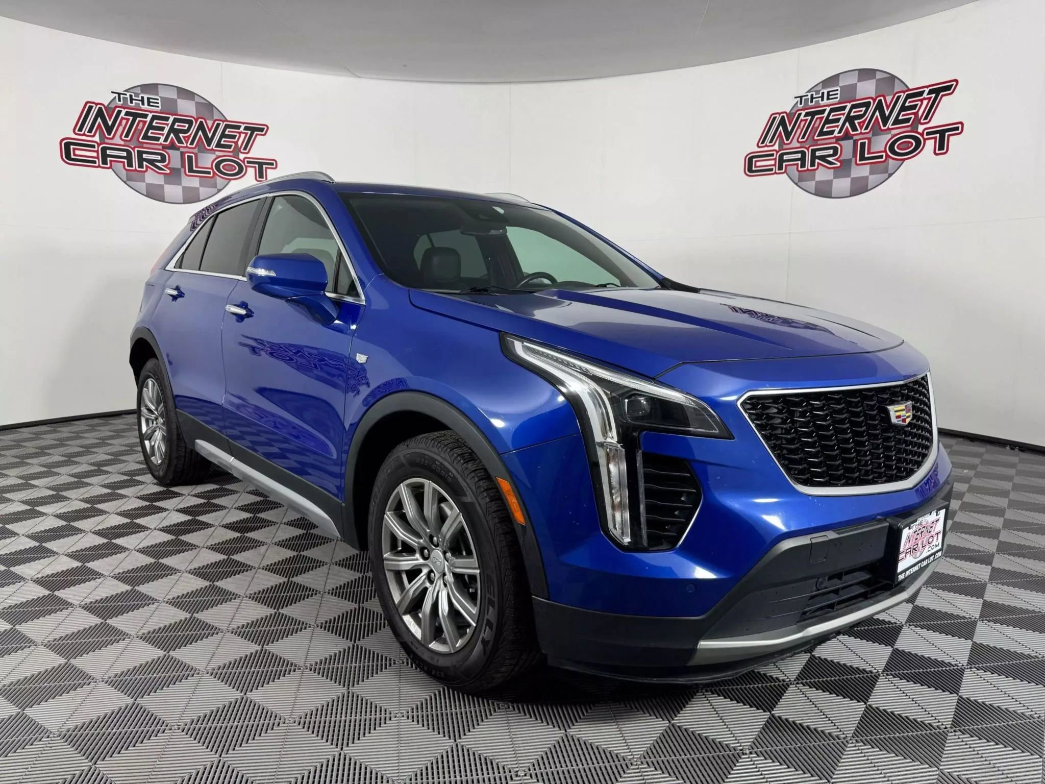 Used 2021 Cadillac XT4 Premium Luxury image 9