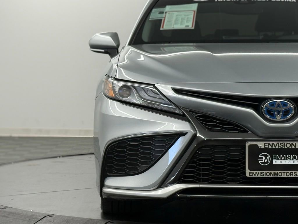 Used 2023 Toyota Camry XSE w/ Cold Weather Package FWD image 4