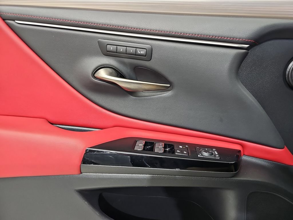 Certified 2023 Lexus ES 350 F Sport w/ Accessory Package (Z2) FWD image 30