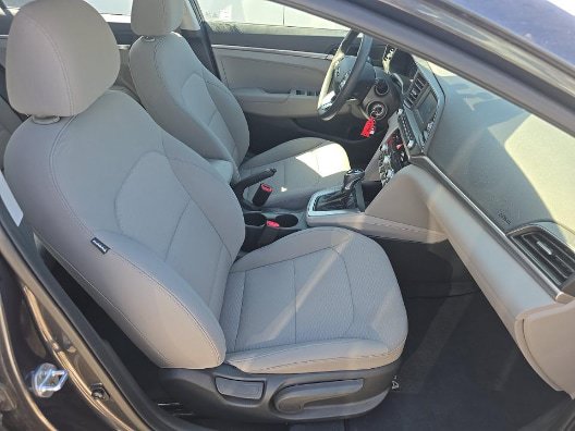 Used 2020 Hyundai Elantra SE FWD image 10