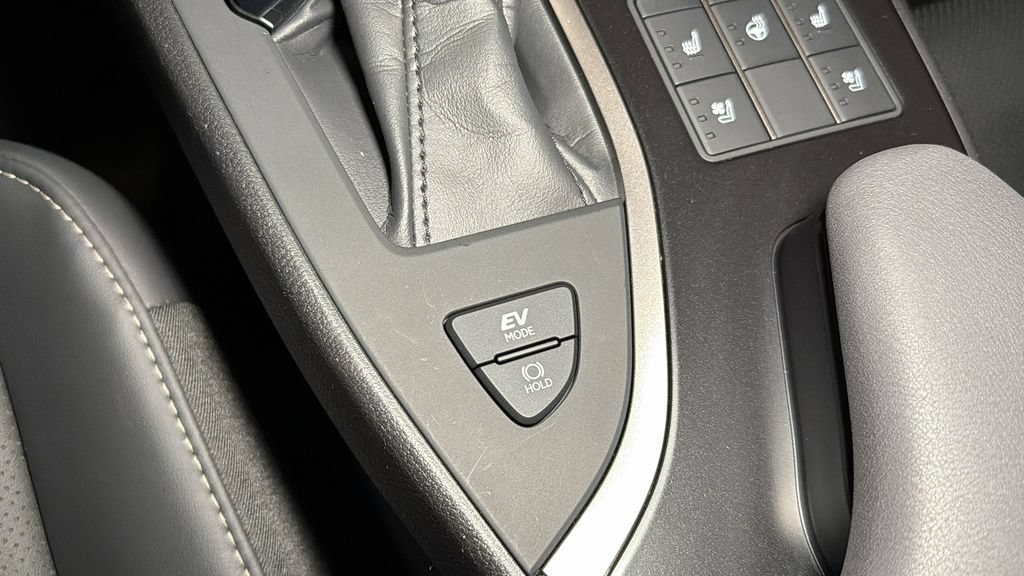 Certified 2024 Lexus UX 250h F Sport AWD/4WD image 30