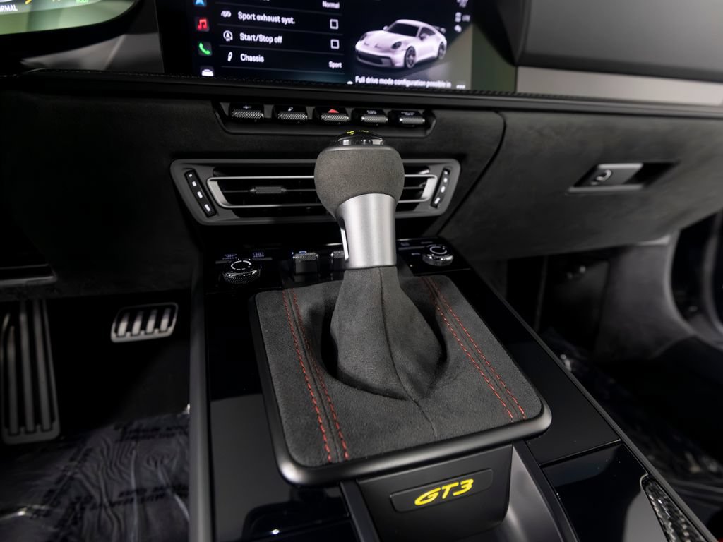 Used 2022 Porsche 911 GT3 RWD image 29