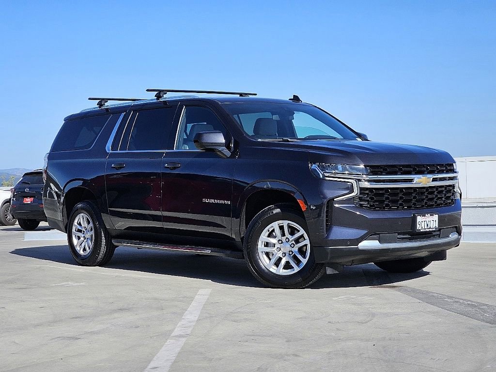 Used 2022 Chevrolet Suburban LS w/ Driver Alert Package AWD/4WD image 4