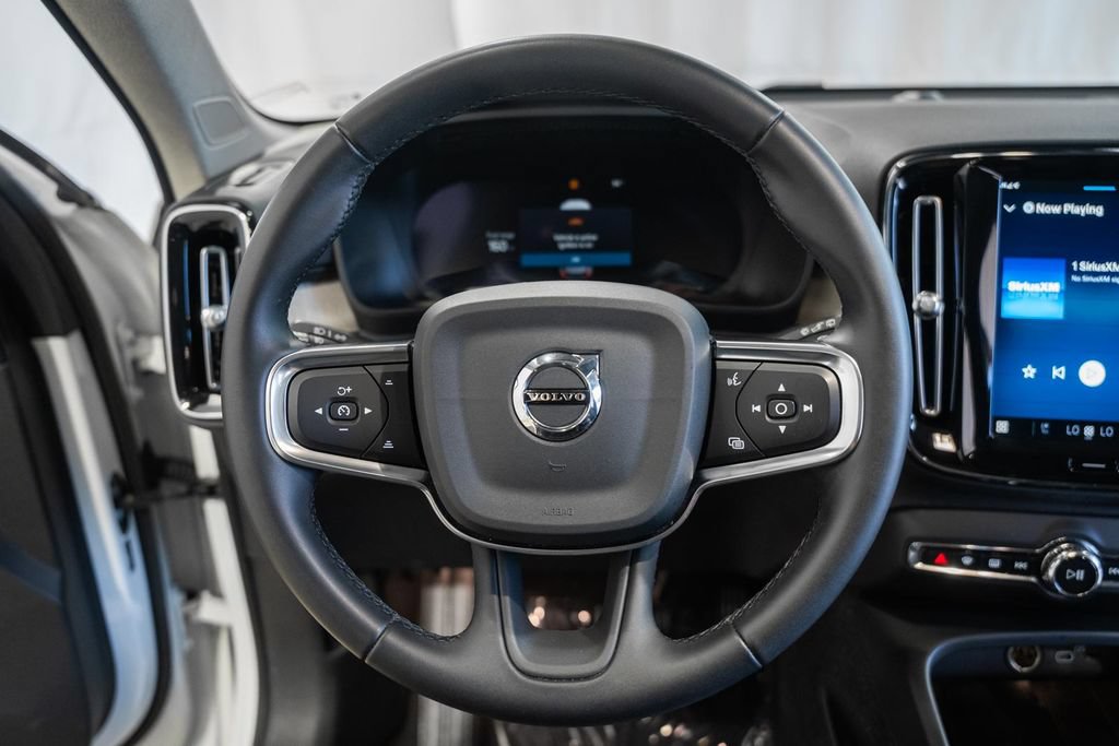 Used 2023 Volvo XC40 B5 Plus w/ Driver Assist Package AWD/4WD image 31