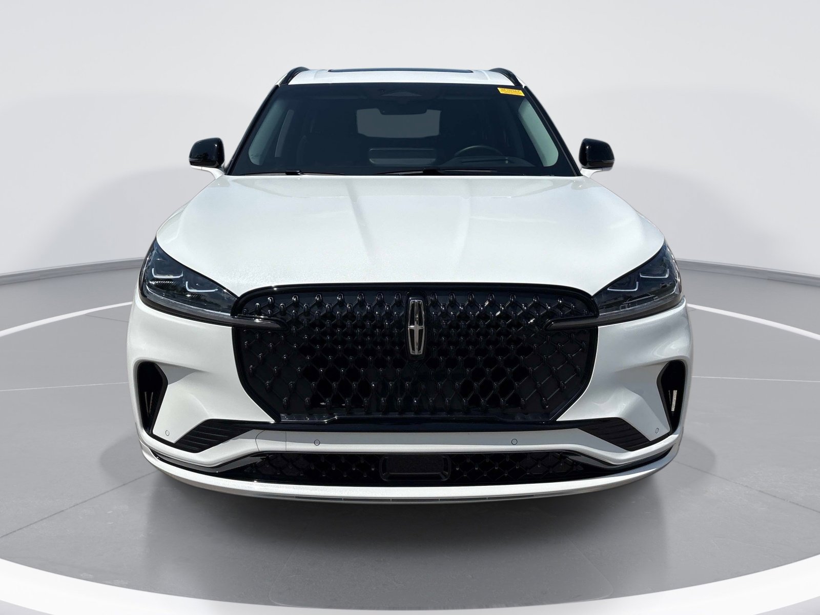 Used 2025 Lincoln Aviator Reserve w/ Equipment Group 201A AWD/4WD image 2