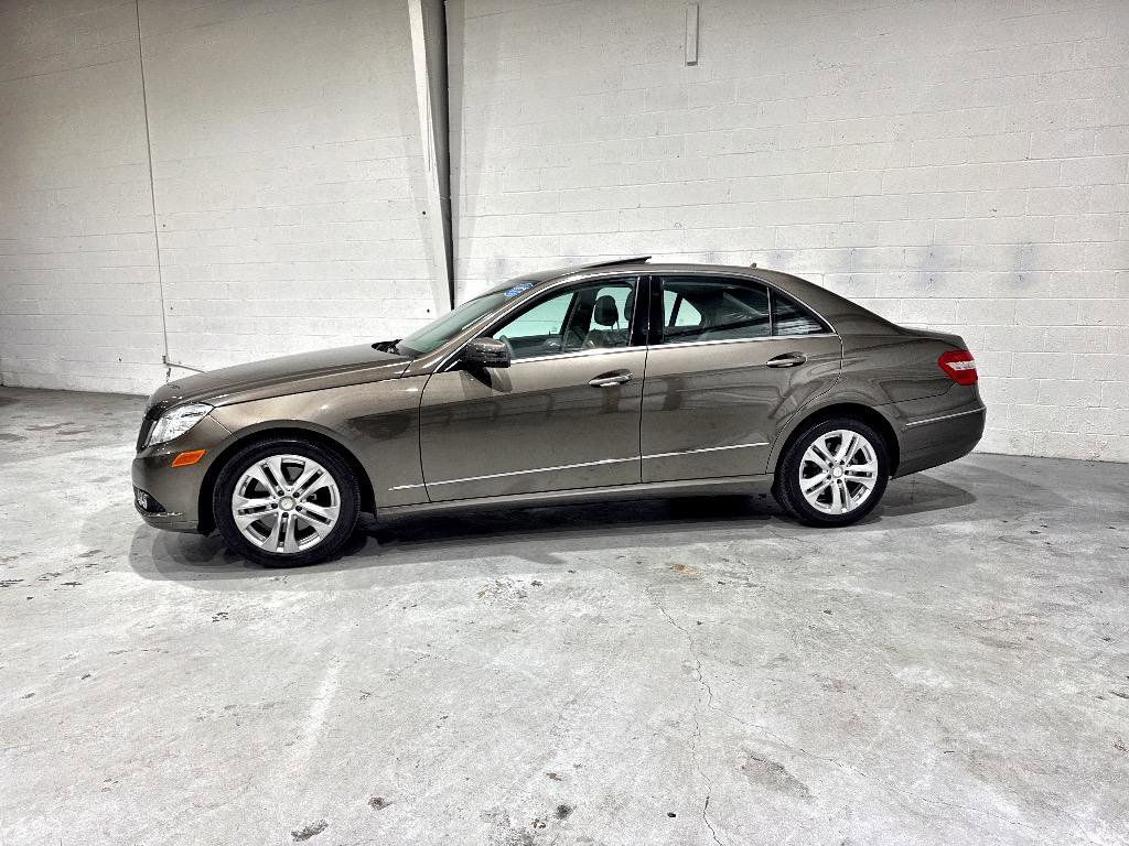 Used 2011 Mercedes-Benz E 350 Sedan image 19