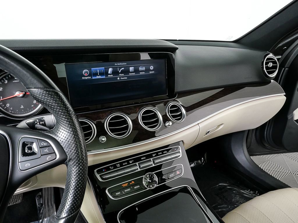Used 2017 Mercedes-Benz E 300 image 13