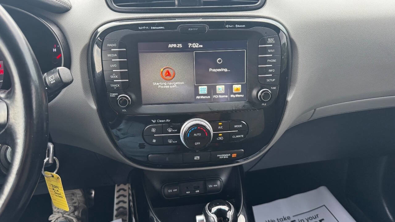 Used 2014 Kia Soul + w/ Audio Package FWD image 17
