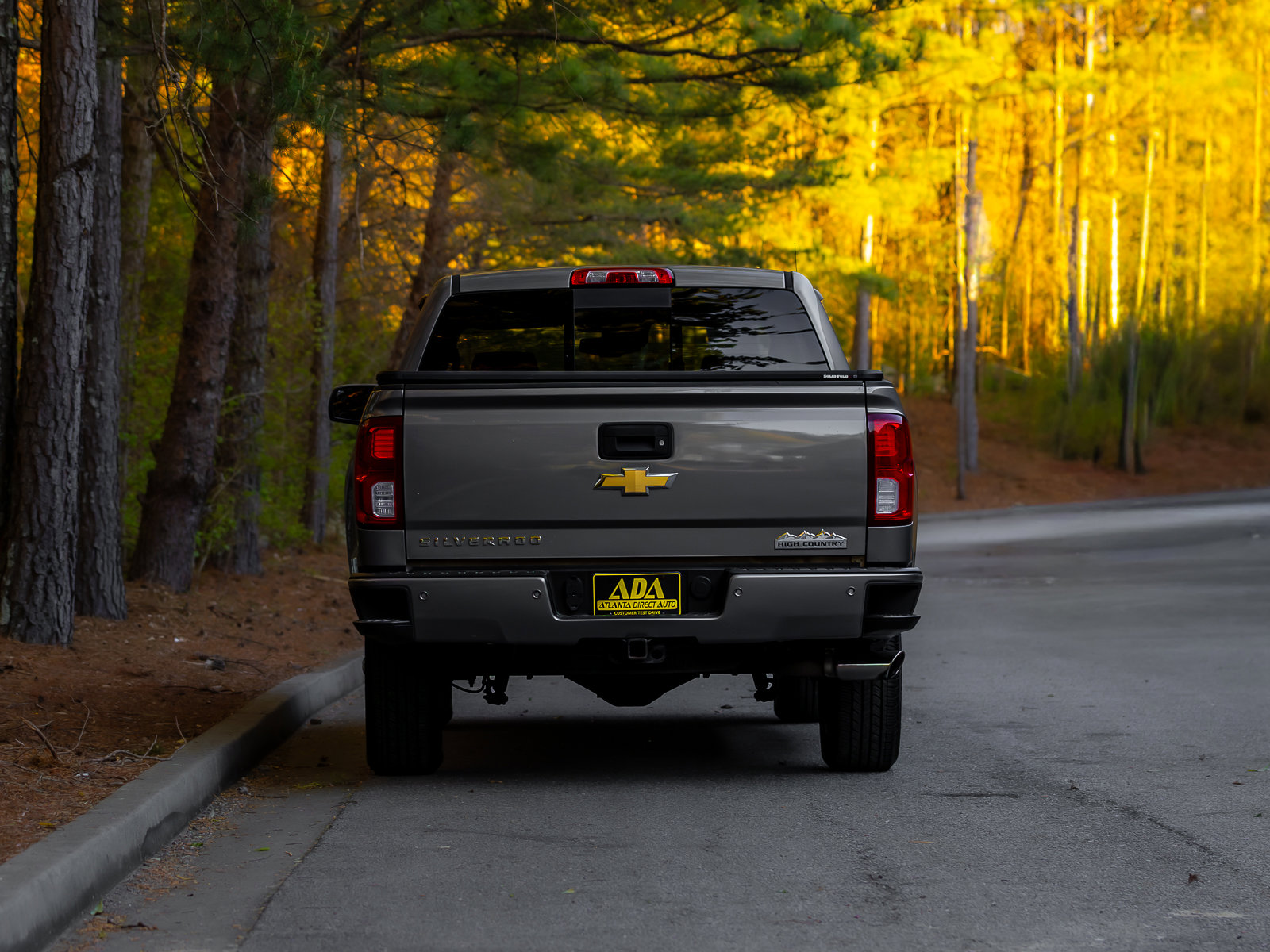 Used 2017 Chevrolet Silverado 1500 High Country image 34