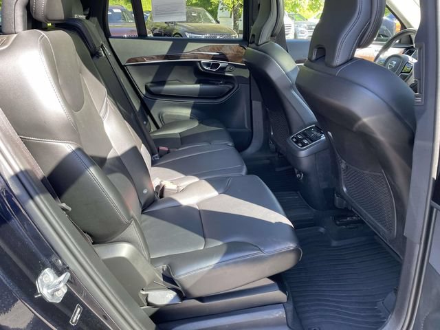 Used 2019 Volvo XC90 T5 Momentum w/ Protection Package Premier AWD/4WD image 21