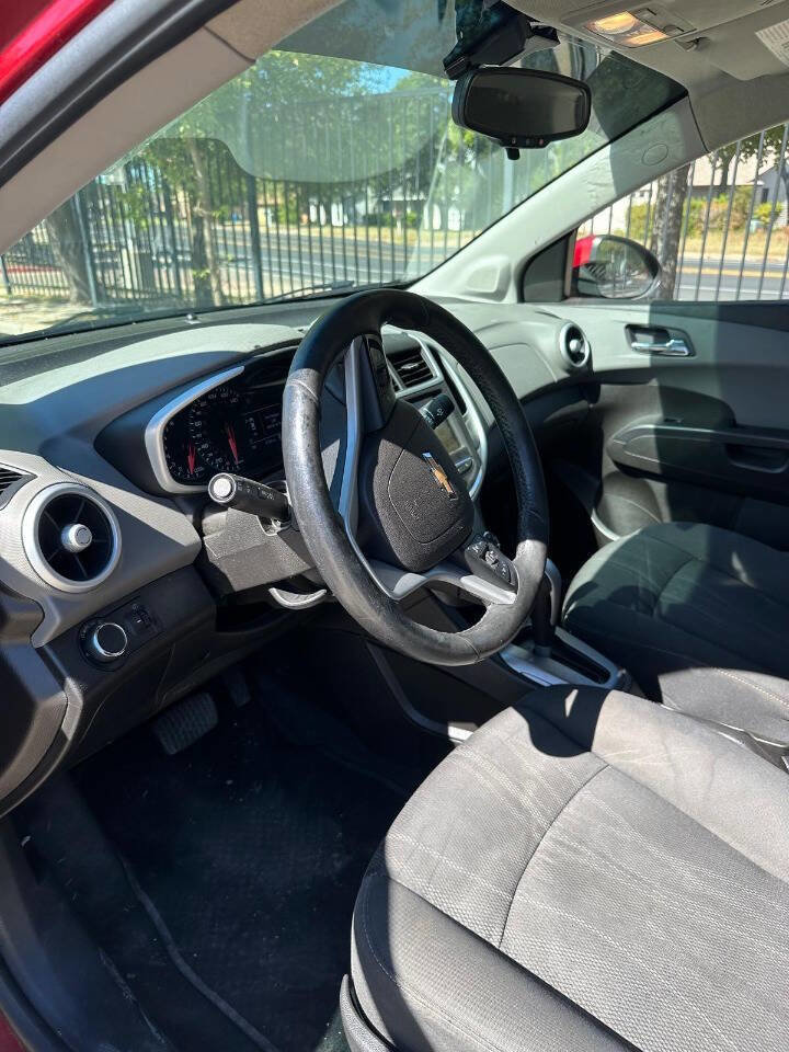 Used 2019 Chevrolet Sonic LT w/ Convenience Package image 37