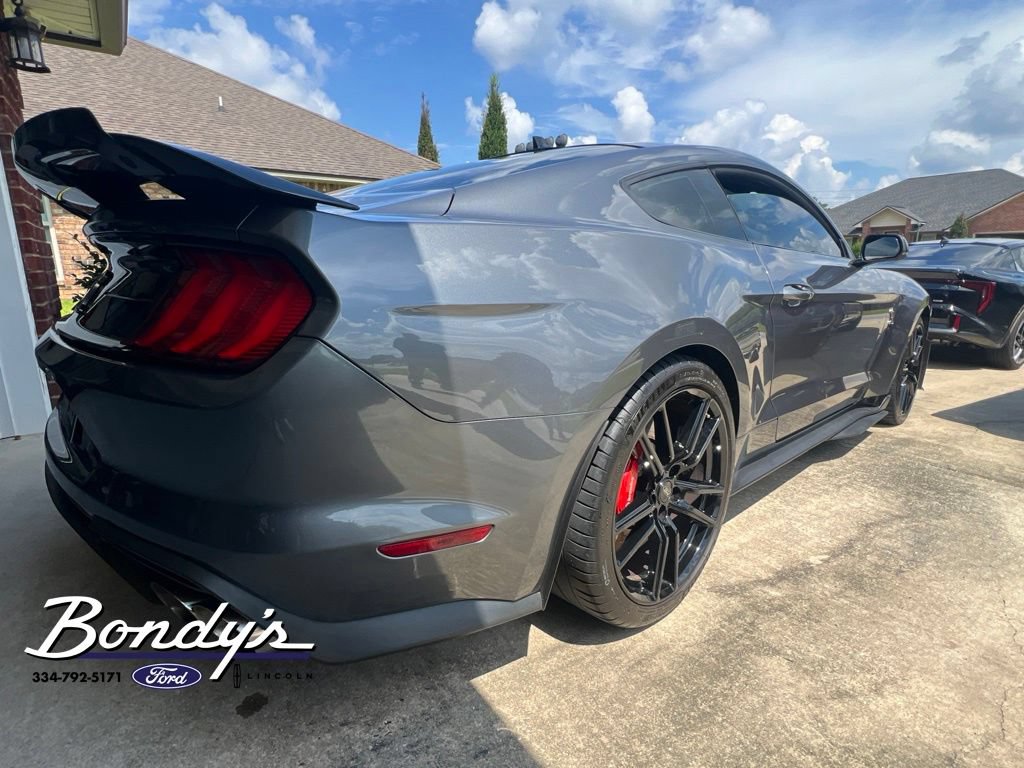Used 2021 Ford Mustang Shelby GT500 w/ Technology Package RWD image 5
