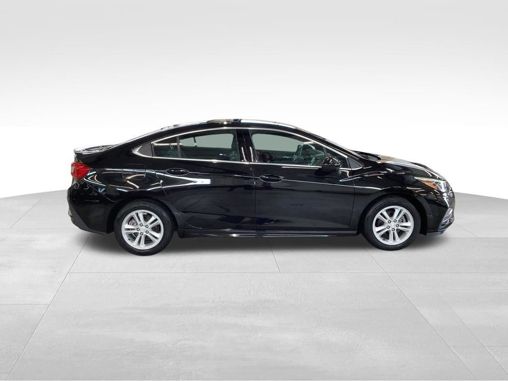 Used 2016 Chevrolet Cruze LT w/ Sun And Sound Package FWD image 27