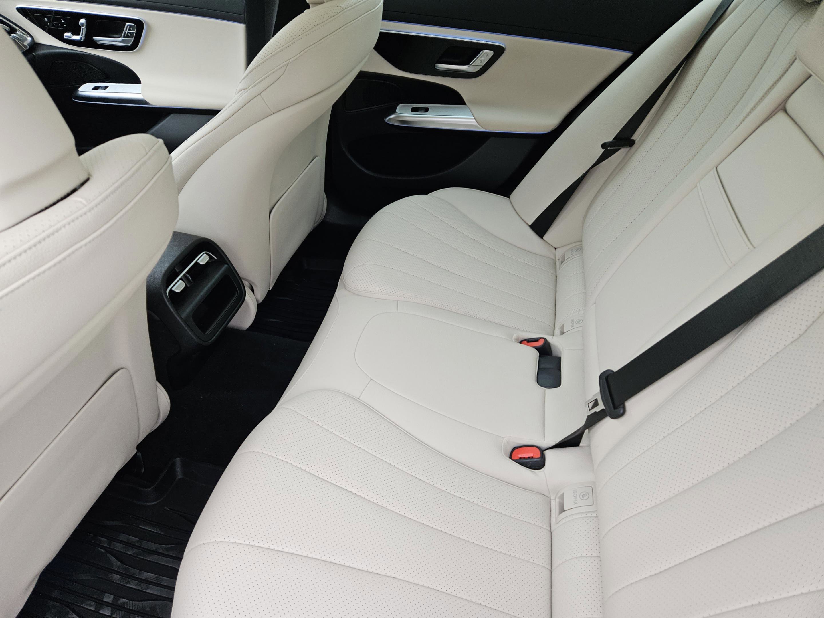 Certified 2025 Mercedes-Benz E 350 Sedan image 30