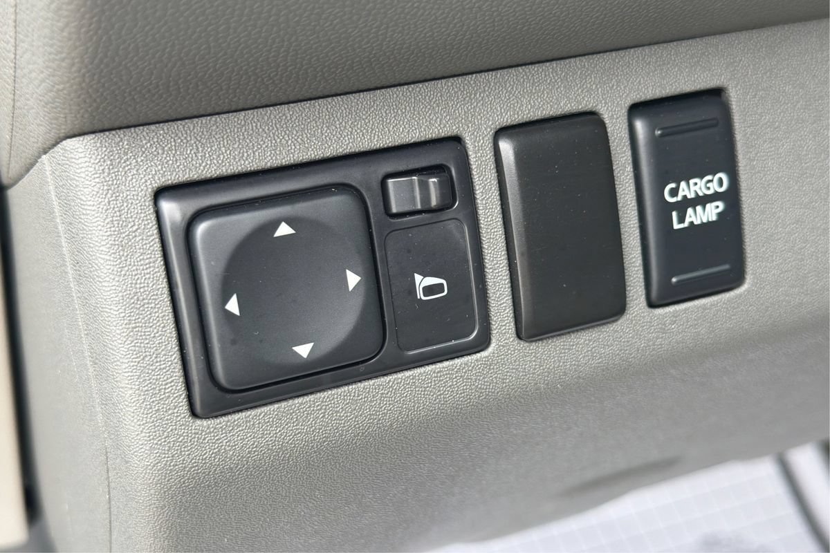Used 2018 Nissan Frontier SV RWD image 35