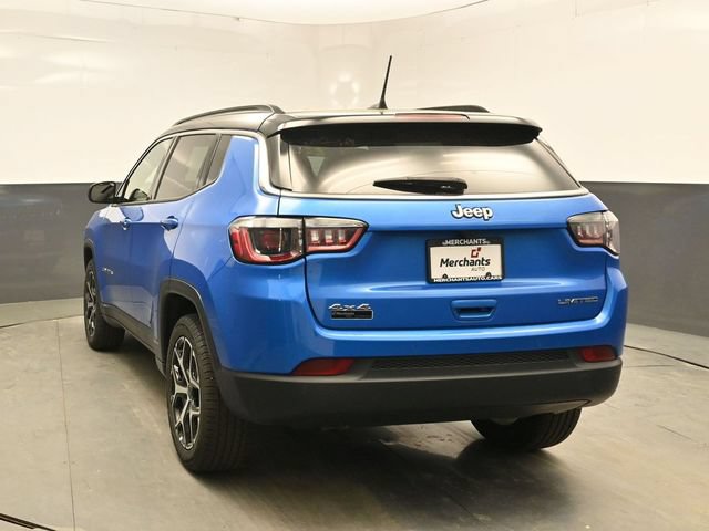 Used 2025 Jeep Compass Limited AWD/4WD image 5