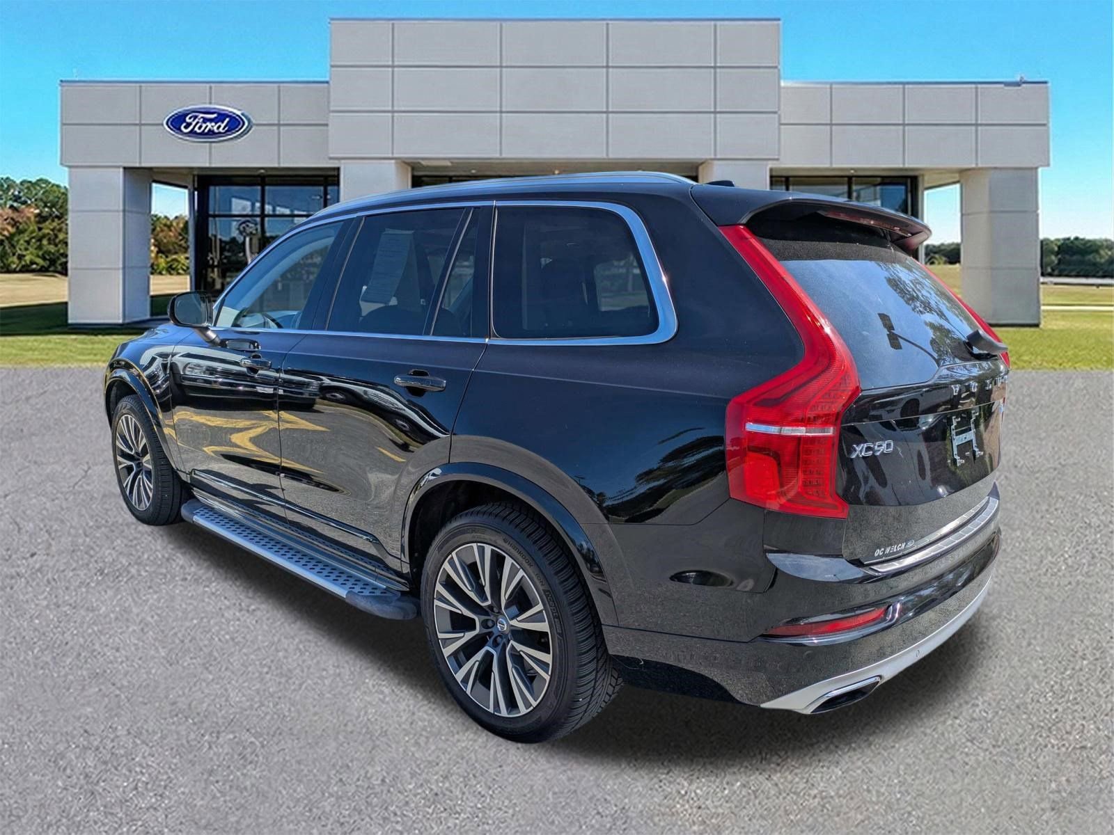 Used 2021 Volvo XC90 T6 Momentum AWD/4WD image 3