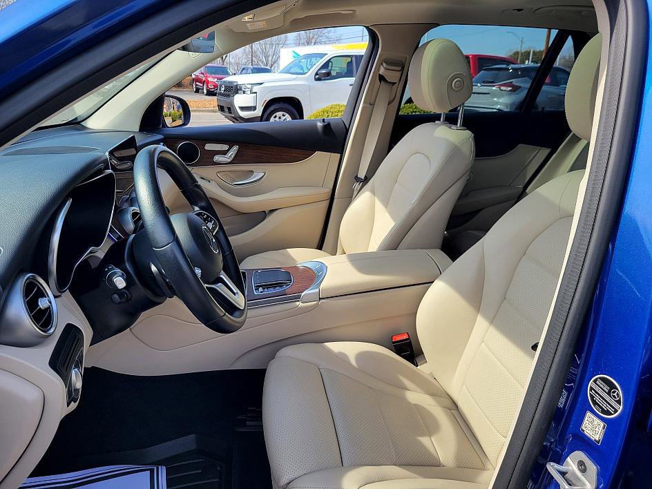 Used 2022 Mercedes-Benz GLC 300 image 11