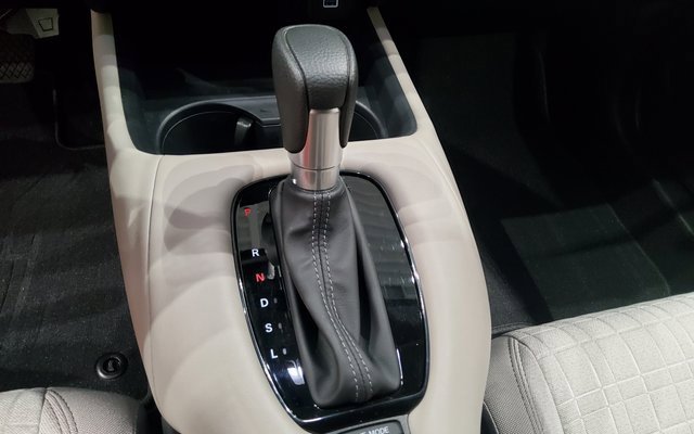 Used 2025 Honda HR-V LX image 27