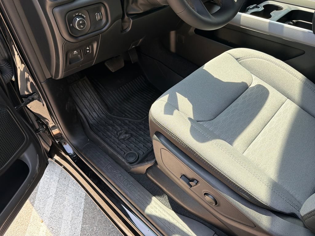 New 2026 RAM 1500 Lone Star AWD/4WD image 20