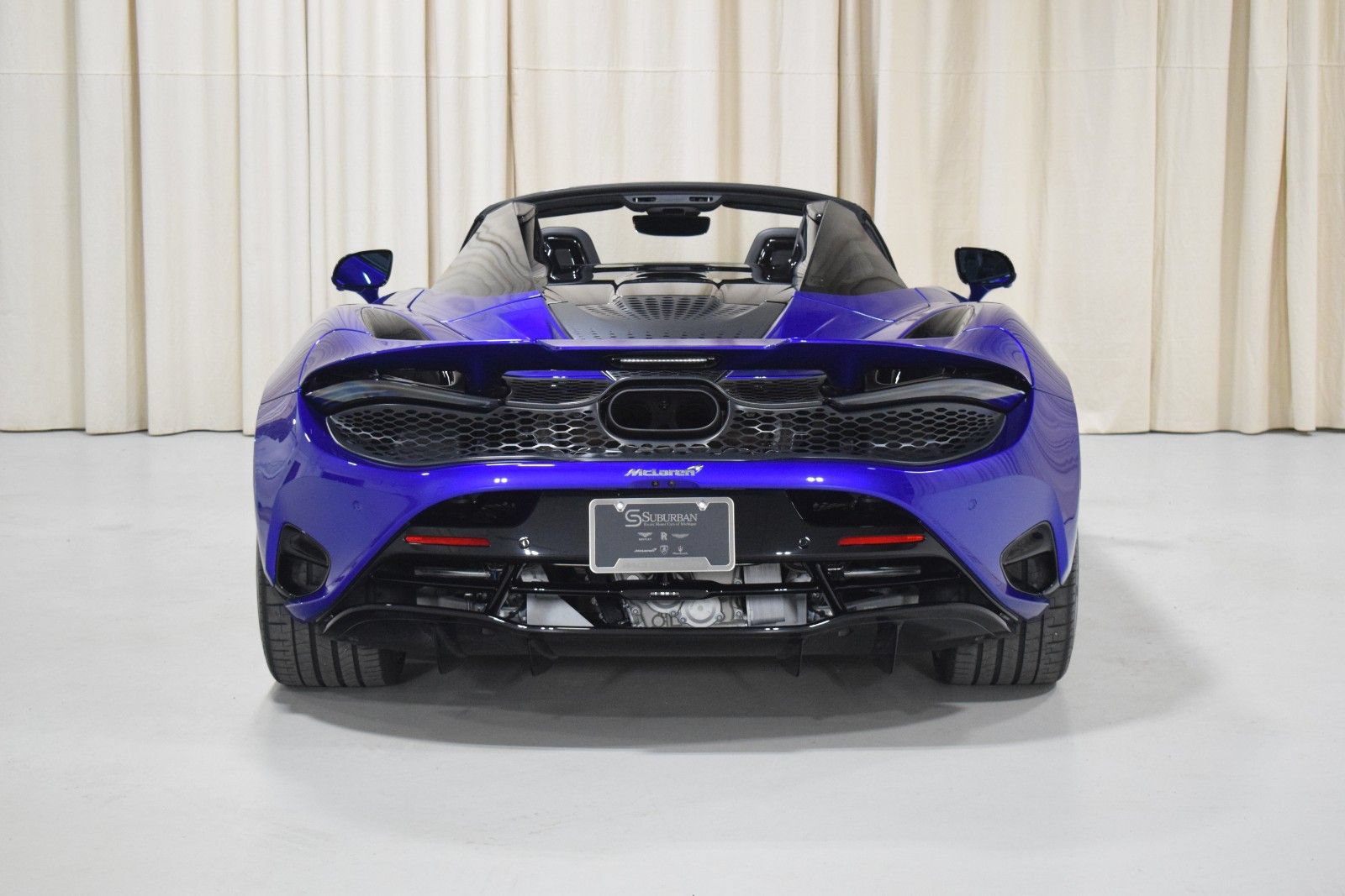 Used 2024 McLaren 750S Spider RWD image 14