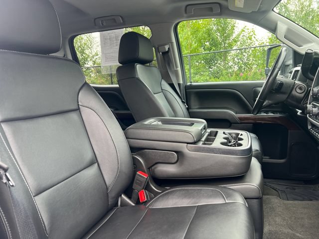 Used 2018 GMC Sierra 3500 SLE w/ SLE Preferred Package AWD/4WD image 18