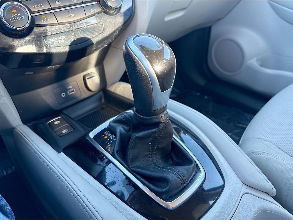 Used 2020 Nissan Rogue Sport SL image 17