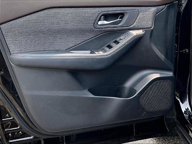 Certified 2023 Nissan Rogue SV AWD/4WD image 9