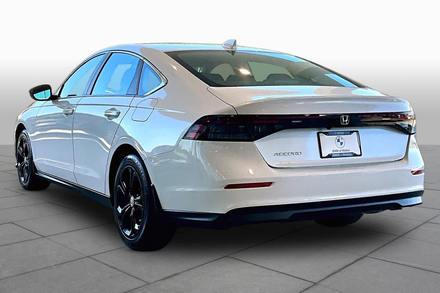 Used 2023 Honda Accord LX image 11