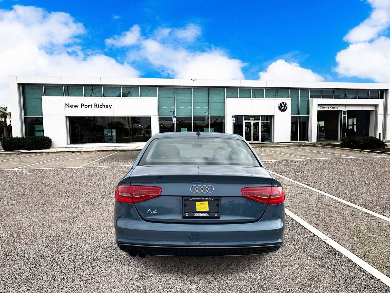 Used 2016 Audi A4 2.0T Premium Plus w/ Technology Package image 7