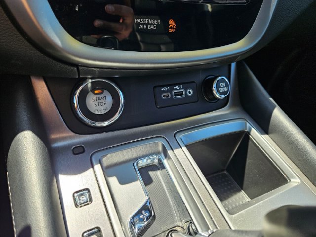 Used 2024 Nissan Murano SV AWD/4WD image 31