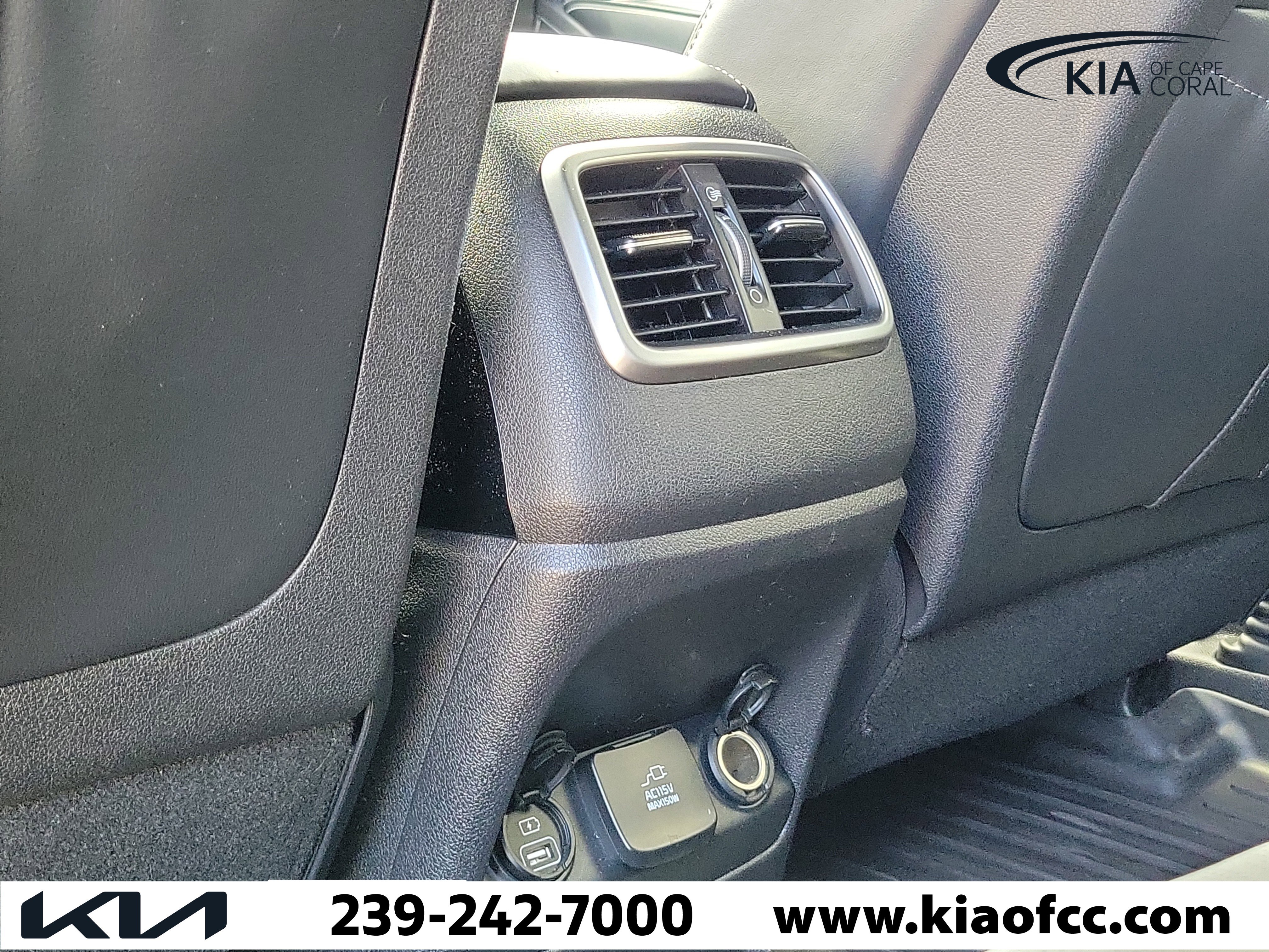 Used 2016 Kia Sorento SX AWD/4WD image 11