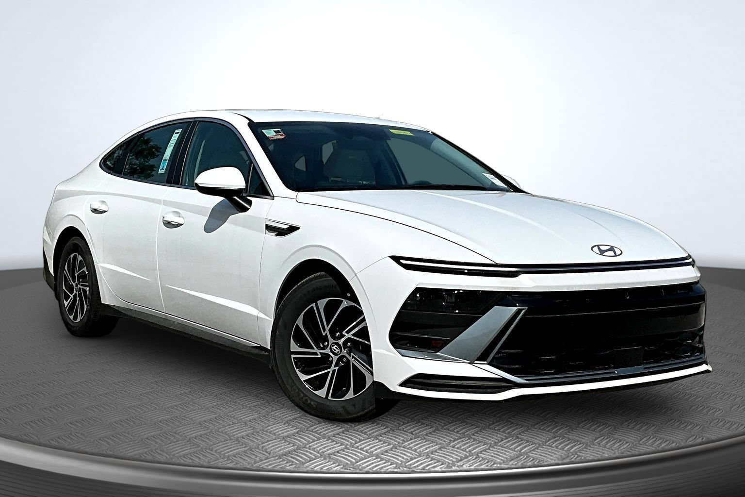 New 2026 Hyundai Sonata Blue FWD image 3