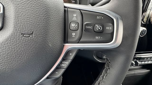 New 2026 RAM 2500 Big Horn AWD/4WD image 17