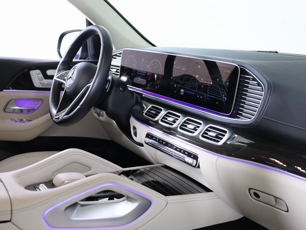 Used 2025 Mercedes-Benz GLS 450 4MATIC image 62